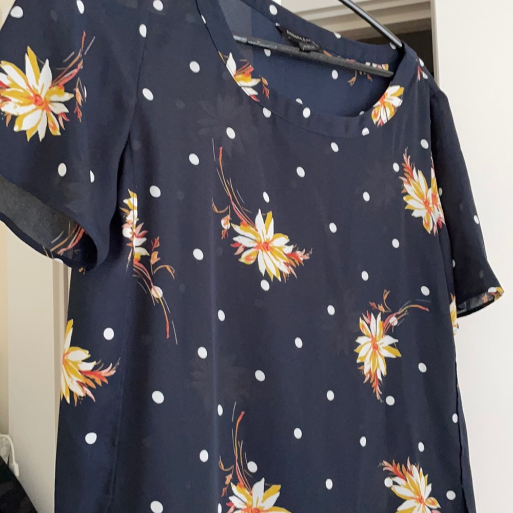 Banana republic top, size XS